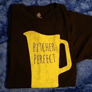 🍺 XXL Pitcher Perfect black T-shirt